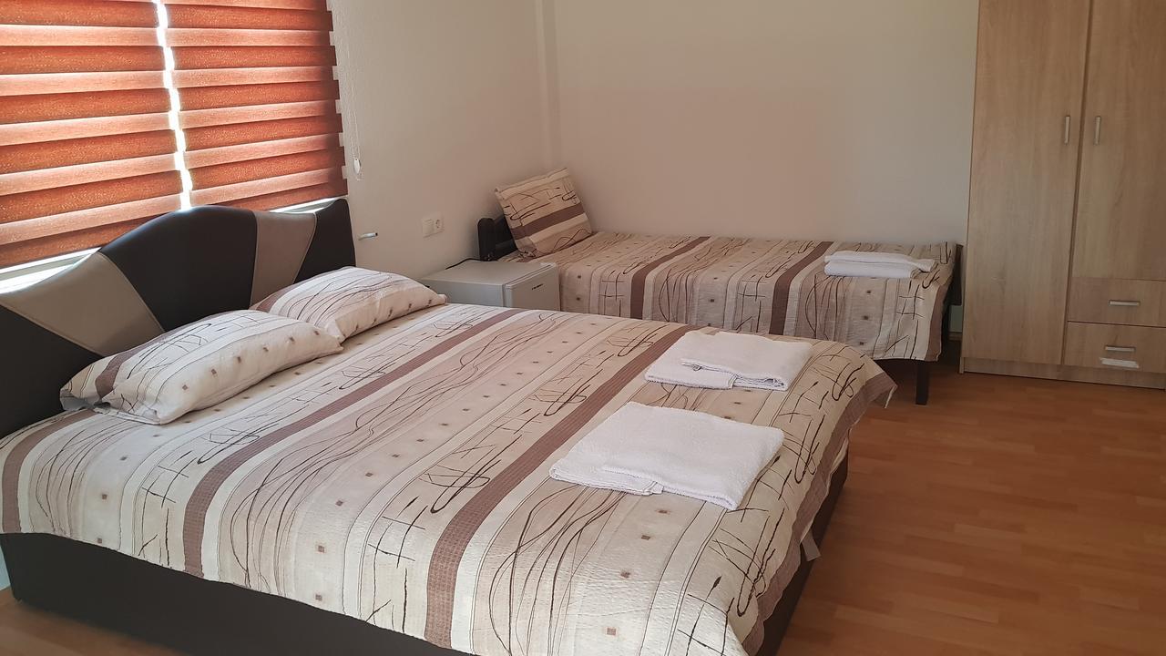 Sunrise Hotel & Camping Struga Exteriör bild