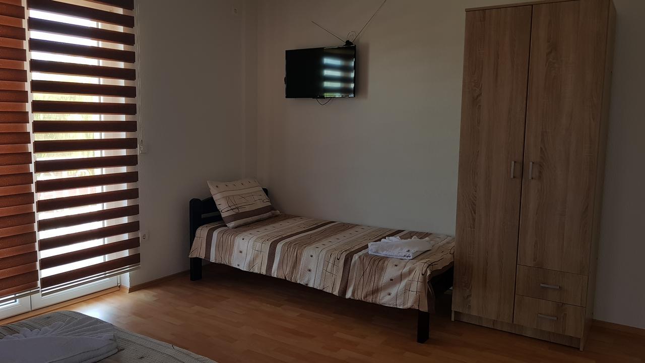 Sunrise Hotel & Camping Struga Exteriör bild